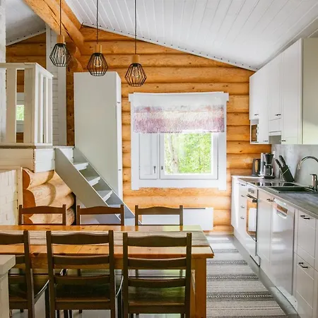 Loma-autio Aamurusko