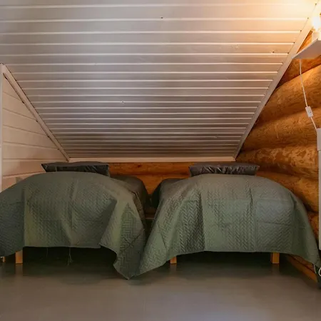 Loma-autio Aamurusko * Puumala