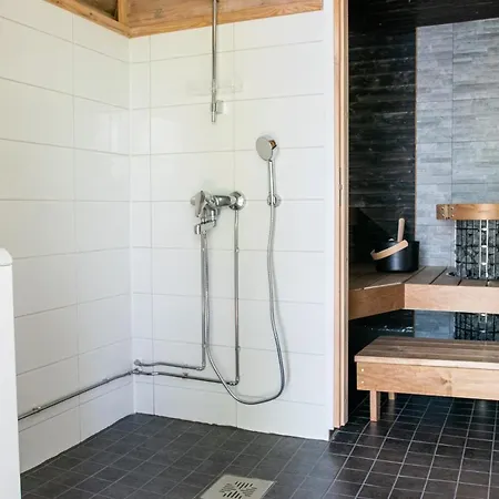 Chalé Loma-autio Aamurusko Puumala