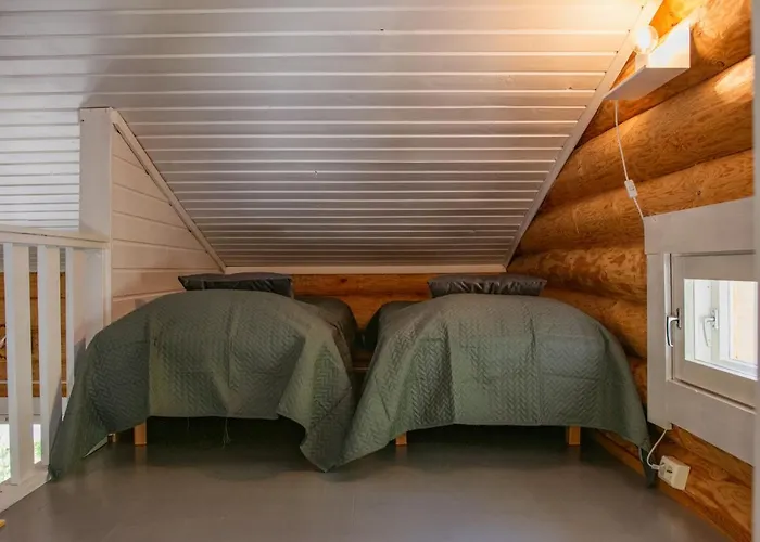 Loma-autio Aamurusko * Puumala