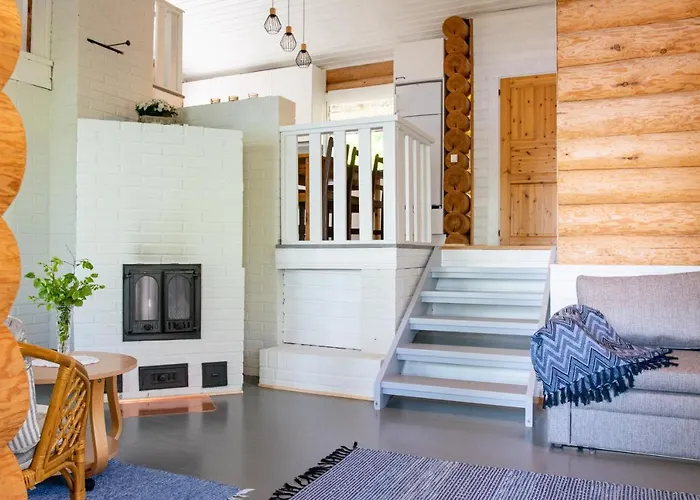 Loma-autio Aamurusko シャレー プーマラ